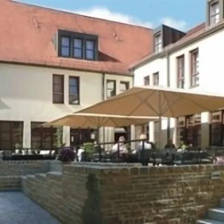 Lamm Hotel 3*