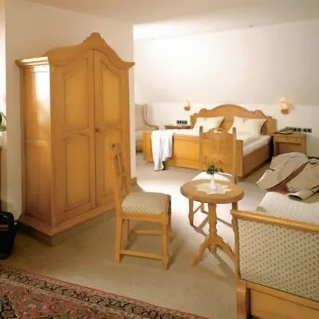 Lamm Hotel 3*